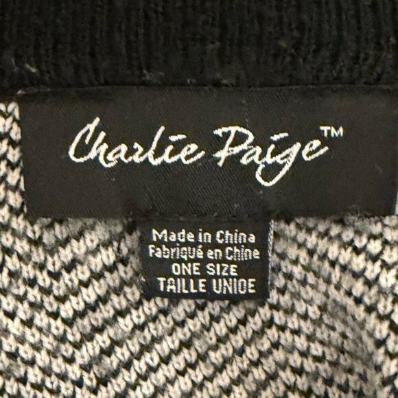 Charlie Paige Black & White Herringbone Cape with Pockets One Size Fits All - Picture 2 of 6